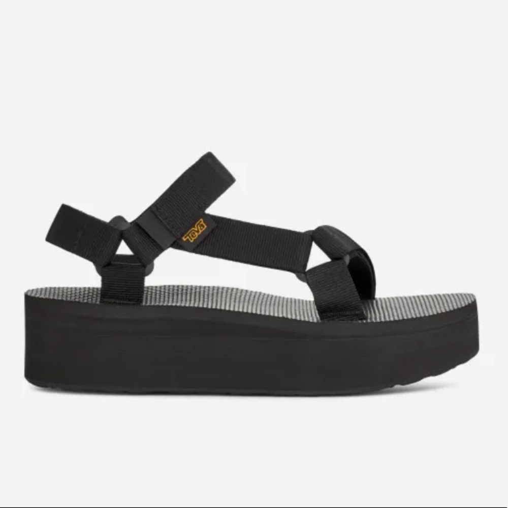 Teva Flatform Universal Sandal